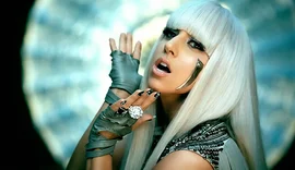 Lady Gaga cancela show após piora no quadro de saúde