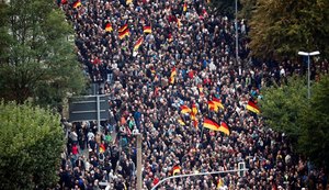 Protesto contra estrangeiros em cidade alemã termina com 18 feridos