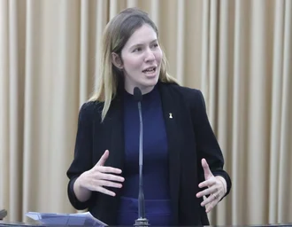 Deputada cobra aprovação de projeto que torna obrigatória instalação de câmeras em ambientes com crianças