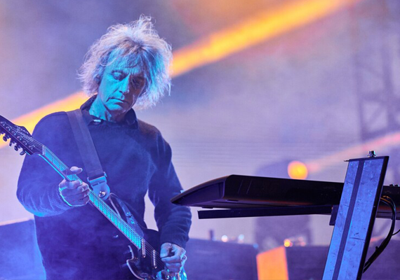 Morre Perry Bamonte, guitarrista e tecladista do The Cure, aos 65 anos