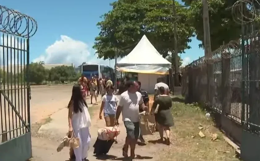 Protesto de trabalhadores portuários é encerrado e acesso ao Porto de Maceió é liberado