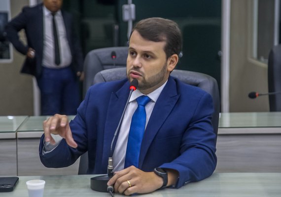 Câmara aprova Moção de Repúdio contra BRK após denúncias de obras inacabadas e cobranças indevidas