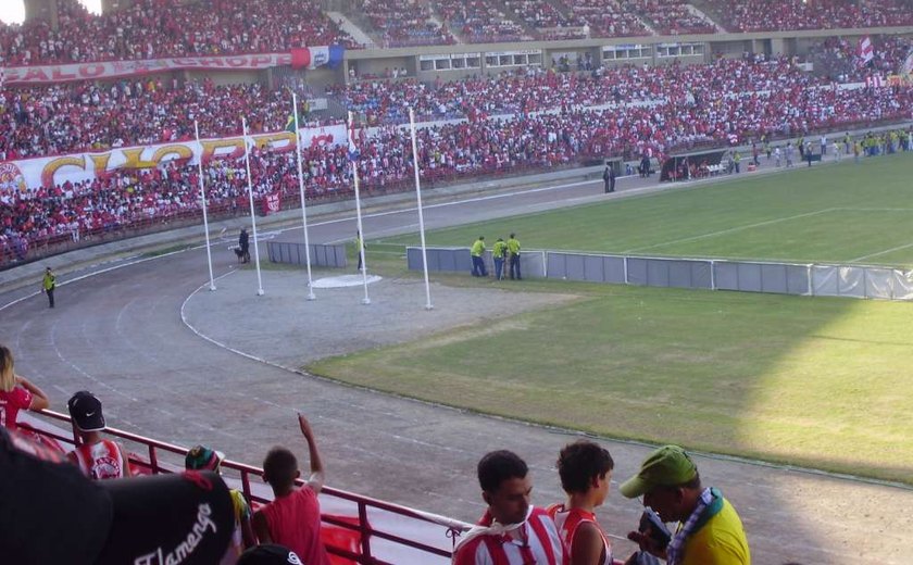 Final de semana de futebol em Alagoas com estádios lotados, decisões emocionantes e economia aquecida