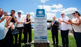 Governador em exercício inaugura pavimentação em Chã Preta e destaca avanço das obras em Alagoas