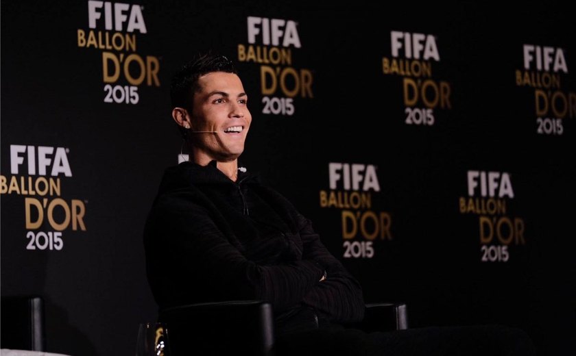 Cristiano Ronaldo foi informado que ganhará Bola de Ouro, diz jornal