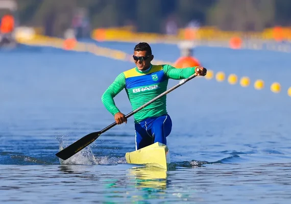Isaquias Queiroz é pentacampeão mundial de canoagem