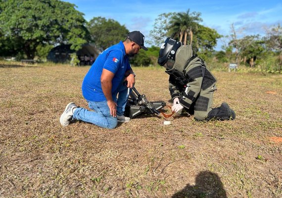 Polícia Científica participa de instrução de técnicas periciais com o uso de artefatos explosivos