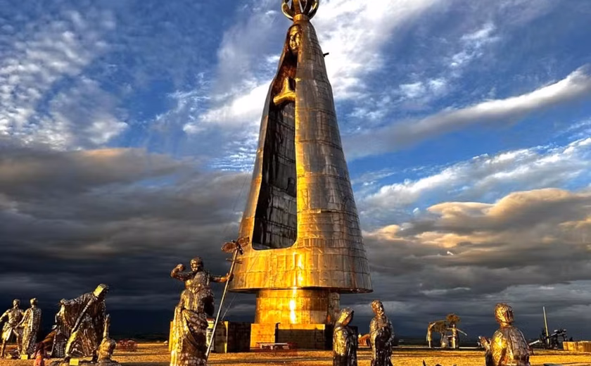 Estátua de Nossa Senhora Aparecida supera o Cristo Redentor e atrai milhões