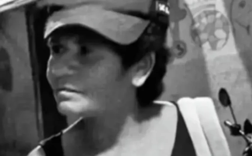 Mulher morre após ser atropelada na AL-215 enquanto caminhava com os filhos em Boca da Mata