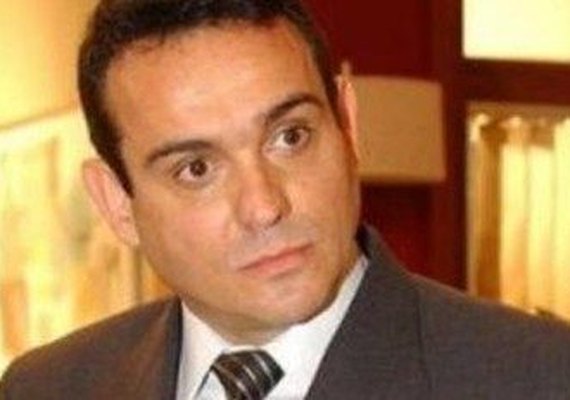 Ex-mulher de Hugo Gross acusa ator de mandar agredi-la: 'Me bateram, me socaram'