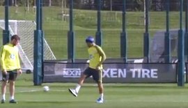 Gabriel Jesus evolui em recuperação e volta a treinar no campo