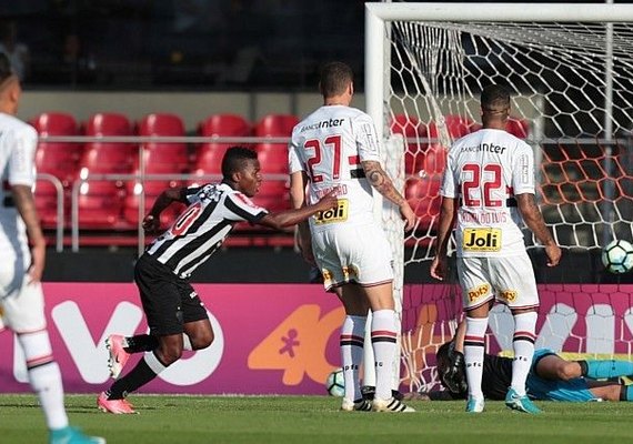 Atlético-MG vira e acaba com 100% do São Paulo no Morumbi