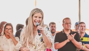 Prefeita Ceci Rocha entrega reforma de escola e nova sede do Caps em Atalaia