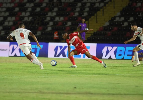 CRB empata sem gols com Botafogo-SP e fica na vice-lanterna da Série B