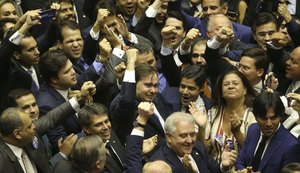 Rodrigo Maia é reeleito presidente da Câmara dos Deputados