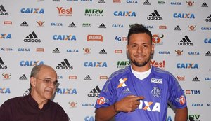 Com contrato até 2020, goleiro Diego Alves é apresentado no Flamengo