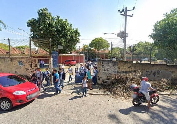 Alunos são esfaqueados em escola na Ilha do Governador no Rio