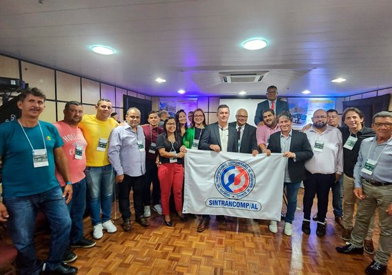 Setor de transporte complementar homenageia deputado estadual Ronaldo Medeiros