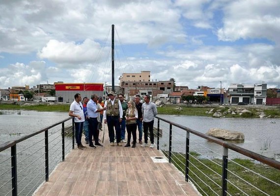 Em Tapera/AL, prefeito recebe visita do MP/AL e do IMA na obra do futuro cartão postal da cidade