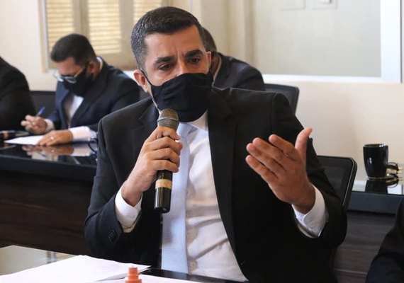 'Prefeito cometeu estelionato eleitoral'