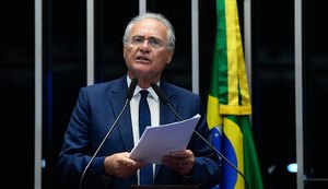 Renan Calheiros alerta que PEC da Blindagem pode transformar Congresso em 'refúgio de criminosos'