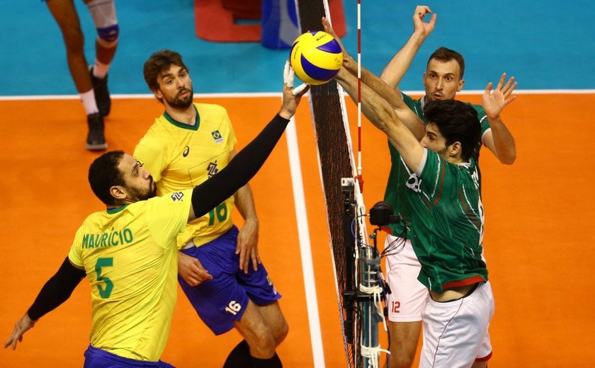 Seleção masculina de vôlei salva match point da Bulgária, vence e garante vaga olímpica