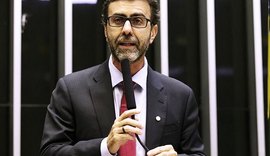 “O delegado Fábio Costa está no lugar errado e no partido errado”, diz Marcelo Freixo