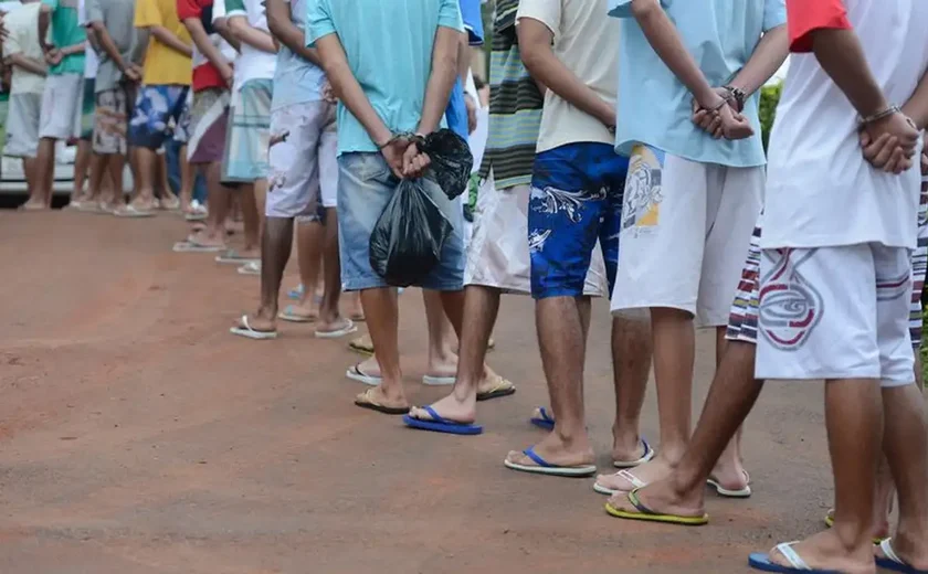 CCJ retoma nesta terça debate sobre redução da maioridade penal