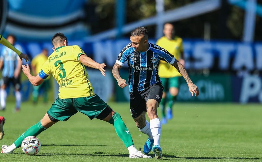 Grêmio cede ao empate com o Ypiranga, time fora da próxima fase