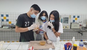 Estudantes criam projeto para produção de papel a partir do bagaço da cana