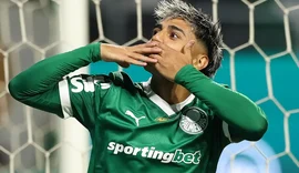 Palmeiras bate o Grêmio e cola em Cruzeiro e Flamengo no Brasileirão