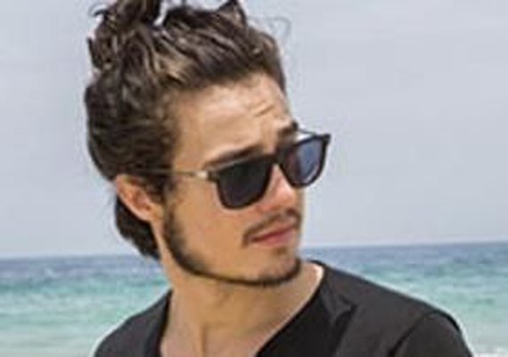 Tiago Iorc compra apartamento de R$ 900 mil com vista para o mar no Rio