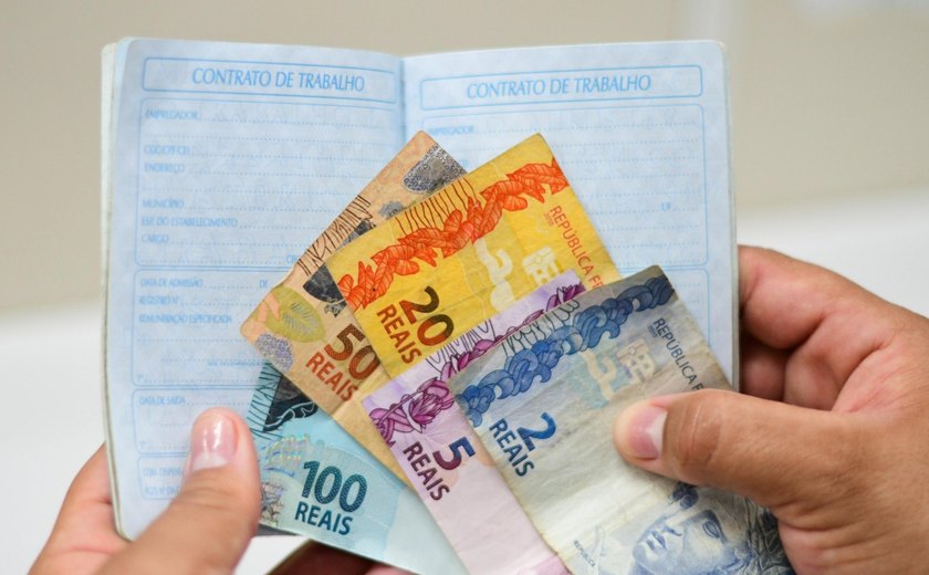 Rendimento do trabalhador alagoano acumula crescimento de 42% em três anos, aponta IBGE