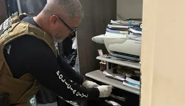 Dois homens são presos por compartilhamento de pornografia infantil na internet em Maceió e Rio Largo