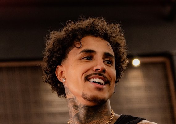 MC Livinho segue na UTI após ter pulmão perfurado em acidente