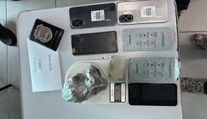 Policiais penais flagram drogas e aparelhos celulares com esposa de preso no sistema prisional
