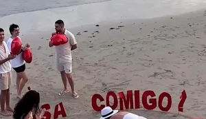 Pedido de casamento na Praia de Pajuçara emociona convidados e viraliza nas redes sociais