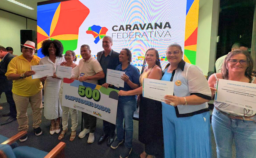 Ministério das Comunicações anuncia doação de 500 computadores durante a Caravana Federativa em Alagoas