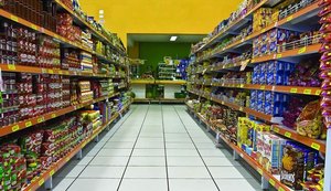 Vendas de supermercados no Brasil avançam 2,95% em novembro