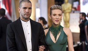 Scarlett Johansson solicita guarda da filha após pedido de divórcio