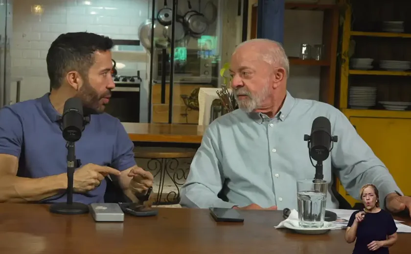 Lula participa de live do 'exército' e estimula ida de idosos às urnas