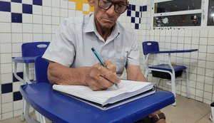 Mais de 12 mil alagoanos participam das provas para certificação do ensino fundamental ou médio