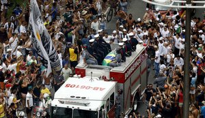 Funeral de Pelé: The Guardian destaca “falta de respeito” de jogadores