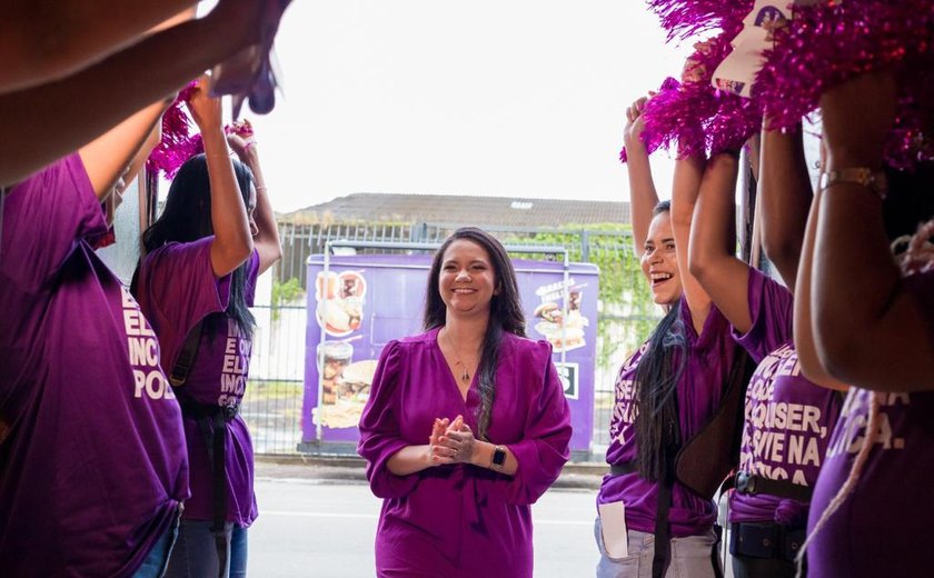Juventude de Alagoas marca presença em evento de lançamento da campanha de Renata Guedes
