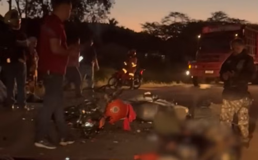 Alagoano e outras duas pessoas morrem após colisão entre motocicletas em Pernambuco