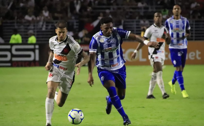 CSA é derrotado pelo Vasco por 3 a 0 no Rei Pelé e fica em situação difícil na Série A