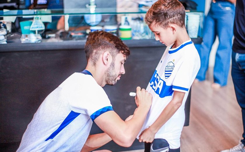 CSA lança camisa e trabalha para encarar o Náutico no domingo