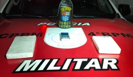 PM apreende 1,8 kg de cocaína em Maceió e revólver após disparos em Maravilha