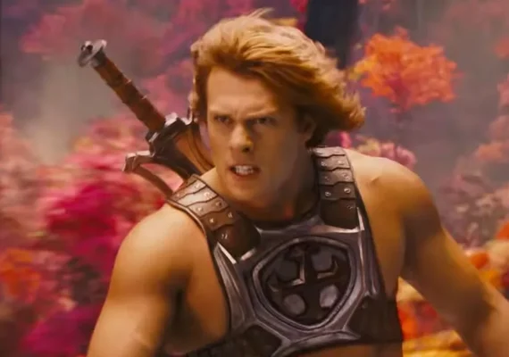 He-Man enfrenta Esqueleto no trailer de 'Mestres do Universo'