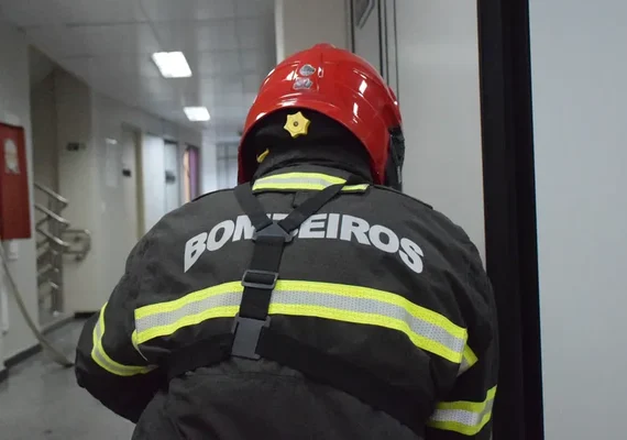 Incêndio atinge pousada em Japaratinga